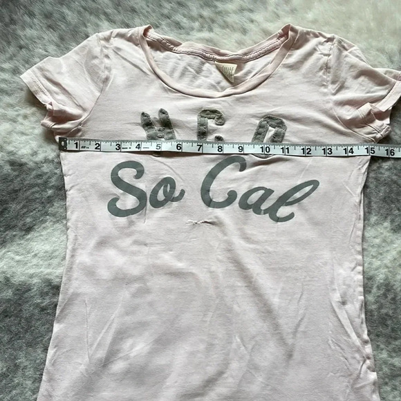 🔥4/$20 Hollister Graphic Tee - Picture 6 of 9